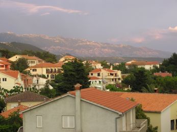 Der Blick am Antreisetag vom Balkon Richtung Festland